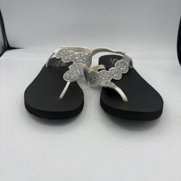 Skechers Cali Sandals Womens Size 11 Meditation Sparkly Fleur‎ White Thong Flip - Picture 3 of 9